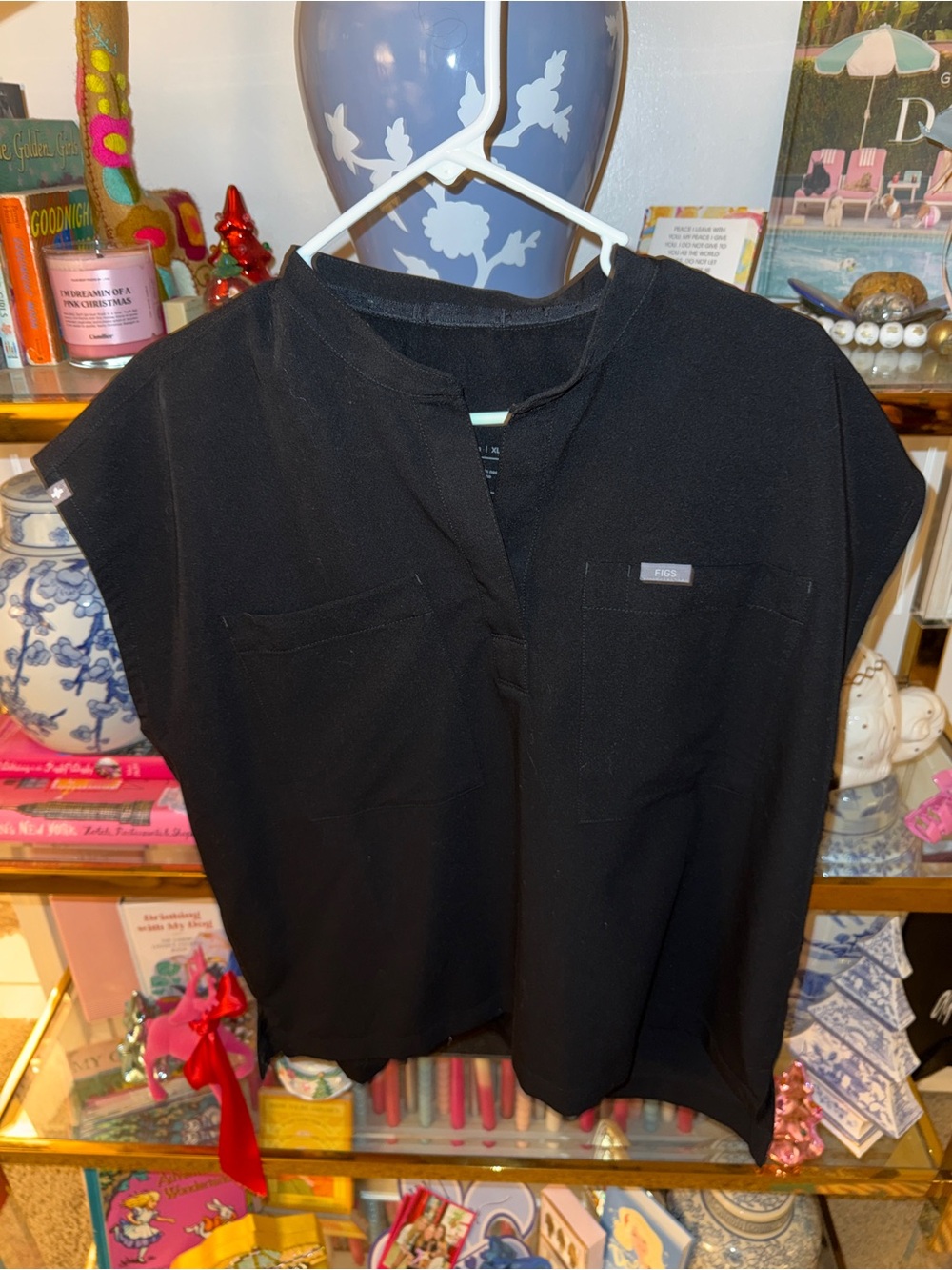 FIGS BLACK SCRUBS TOP